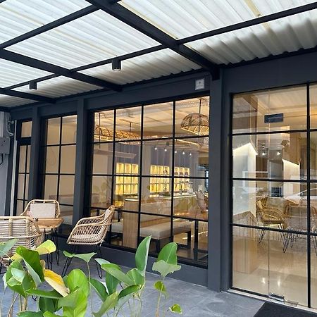Masri Living By Daphna International Hotel Kejayan Exterior photo